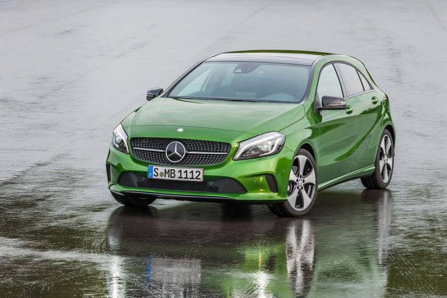  Mercedes-Benz A220 d 4Matic Style 2015 года  (фото 1 из 18)